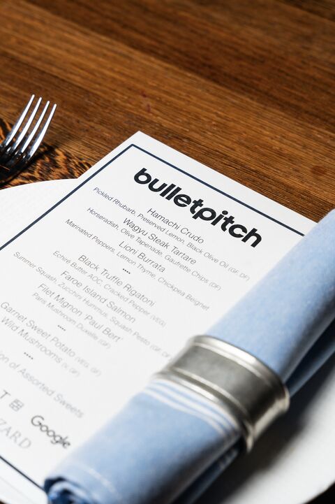 Guests at Bulletpitch's October NYC Influence Meets Venture dinner